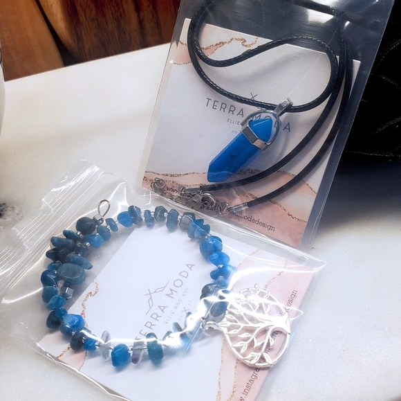 Terra Moda - Gemstone Healing Chakra Necklaces - Picture 13 of 16